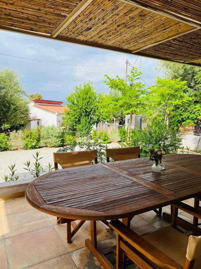 Gargarou Residences Kómboi Eksteriør bilde