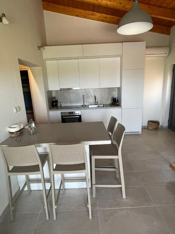 Gargarou Residences Kómboi Eksteriør bilde